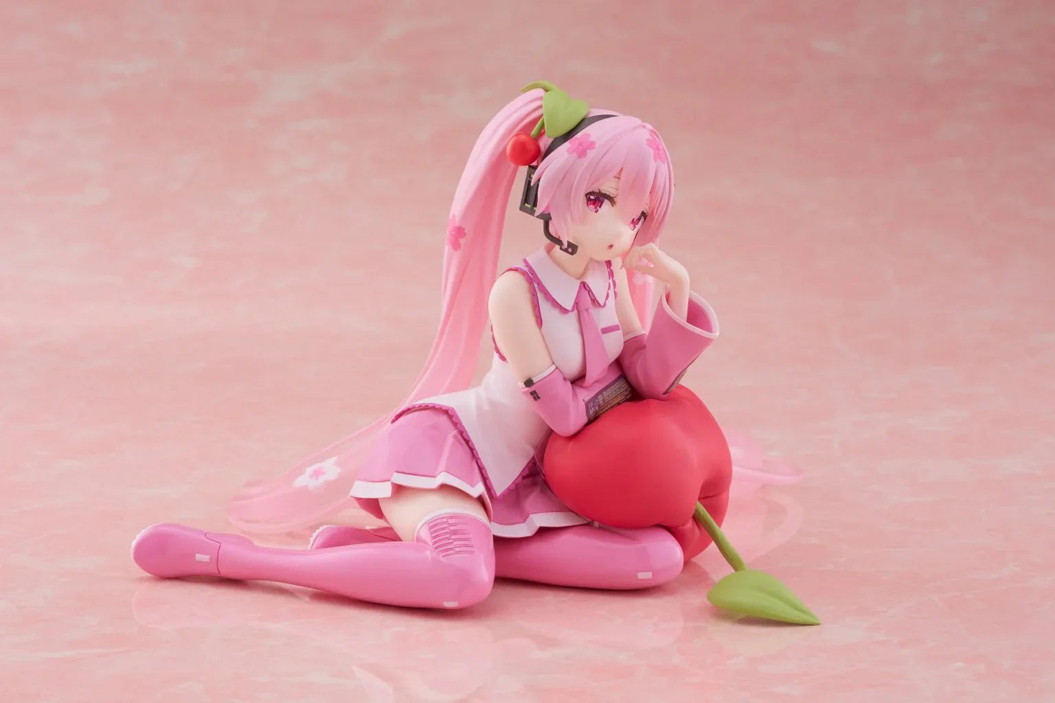 Figure | Hatsune Miku | Sakura Miku Desktop Cherry Cushion | Taito - Anime Island CA