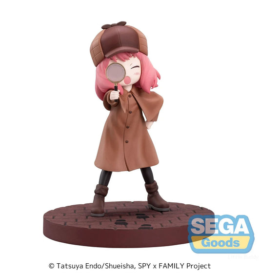 Figure | Spy x Family | Anya Forger | Playing Detective | SEGA Luminasta