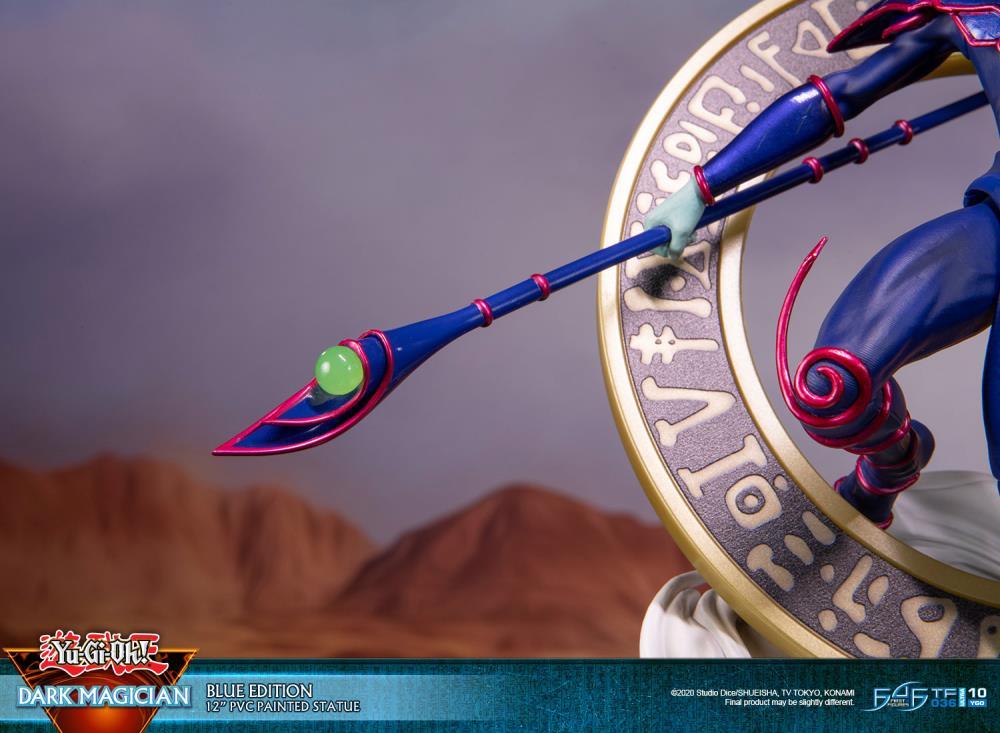Figure | Yu-Gi-Oh! | Dark Magician | Dark Horse Comics Figure Dark Horse Comics