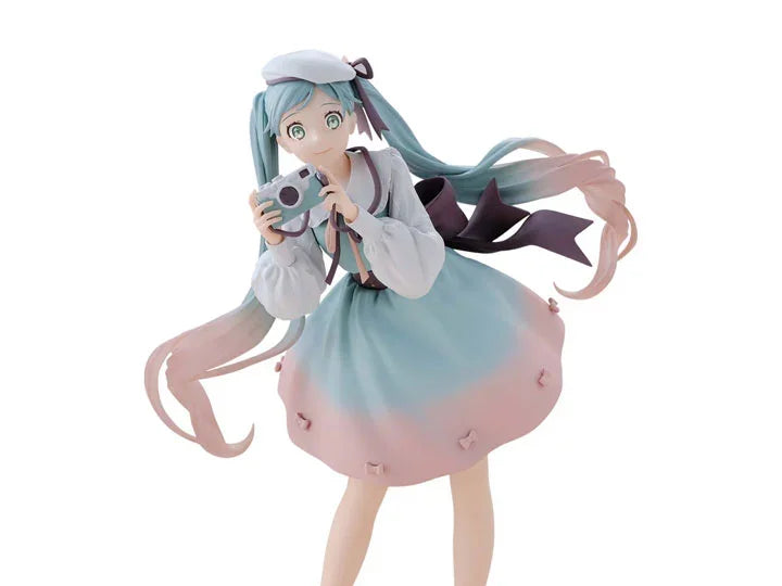 Figure | Hatsune Miku | Holiday Memories Camera | Banpresto Figure FuRyu