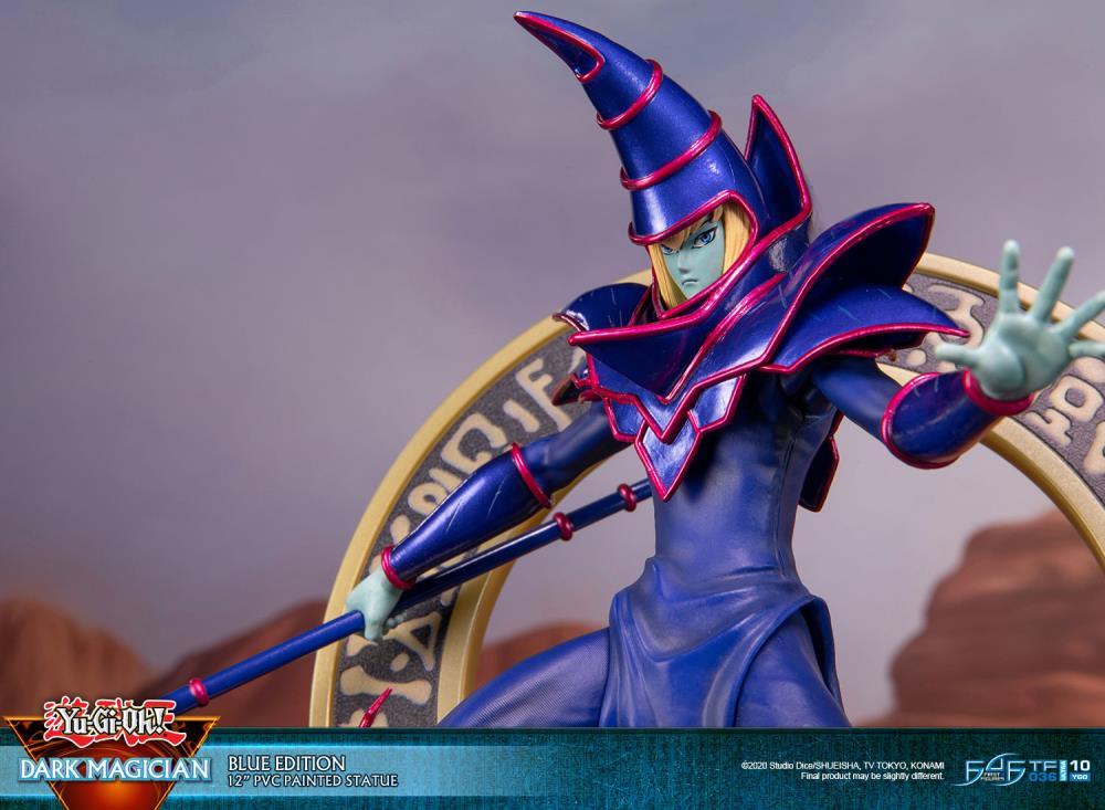 Figure | Yu-Gi-Oh! | Dark Magician | Dark Horse Comics Figure Dark Horse Comics