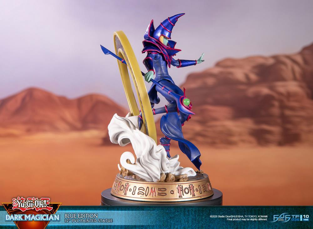 Figure | Yu-Gi-Oh! | Dark Magician | Dark Horse Comics Figure Dark Horse Comics