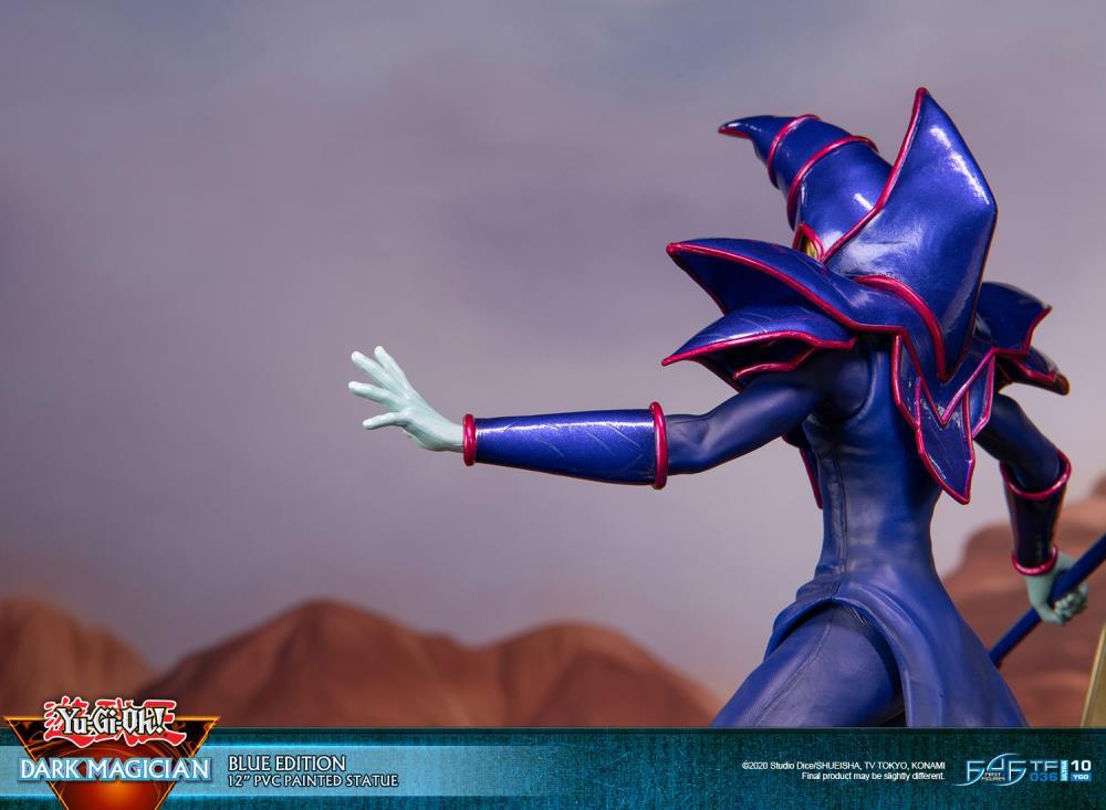 Figure | Yu-Gi-Oh! | Dark Magician | Dark Horse Comics Figure Dark Horse Comics