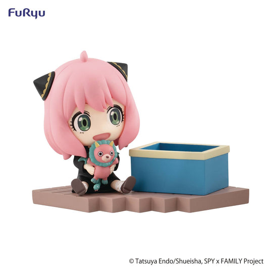 FuRyu Figure | Spy x Family | Anya Forger | Hold Figure