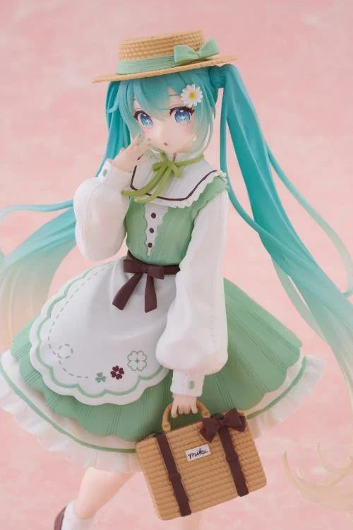 Figure | Hatsune Miku | Fashion Country ver. | Taito Figure Taito