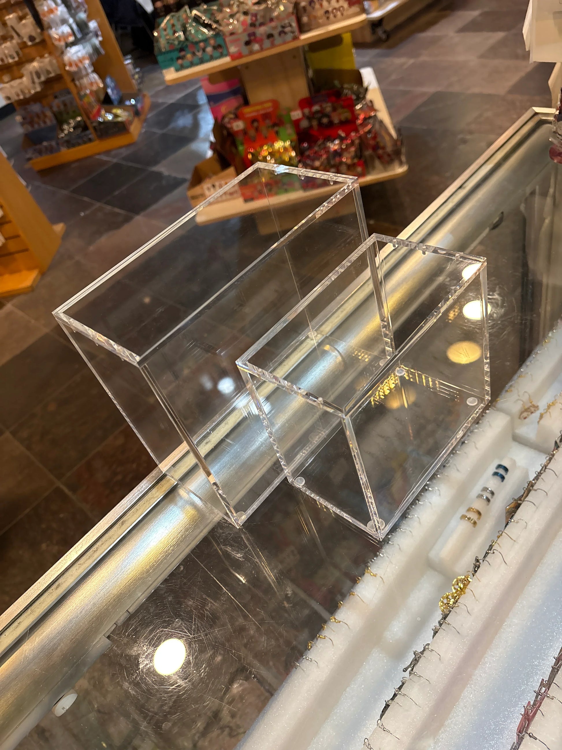 Card Display | Clear Acrylic Case (see variants) Card Display Anime Island