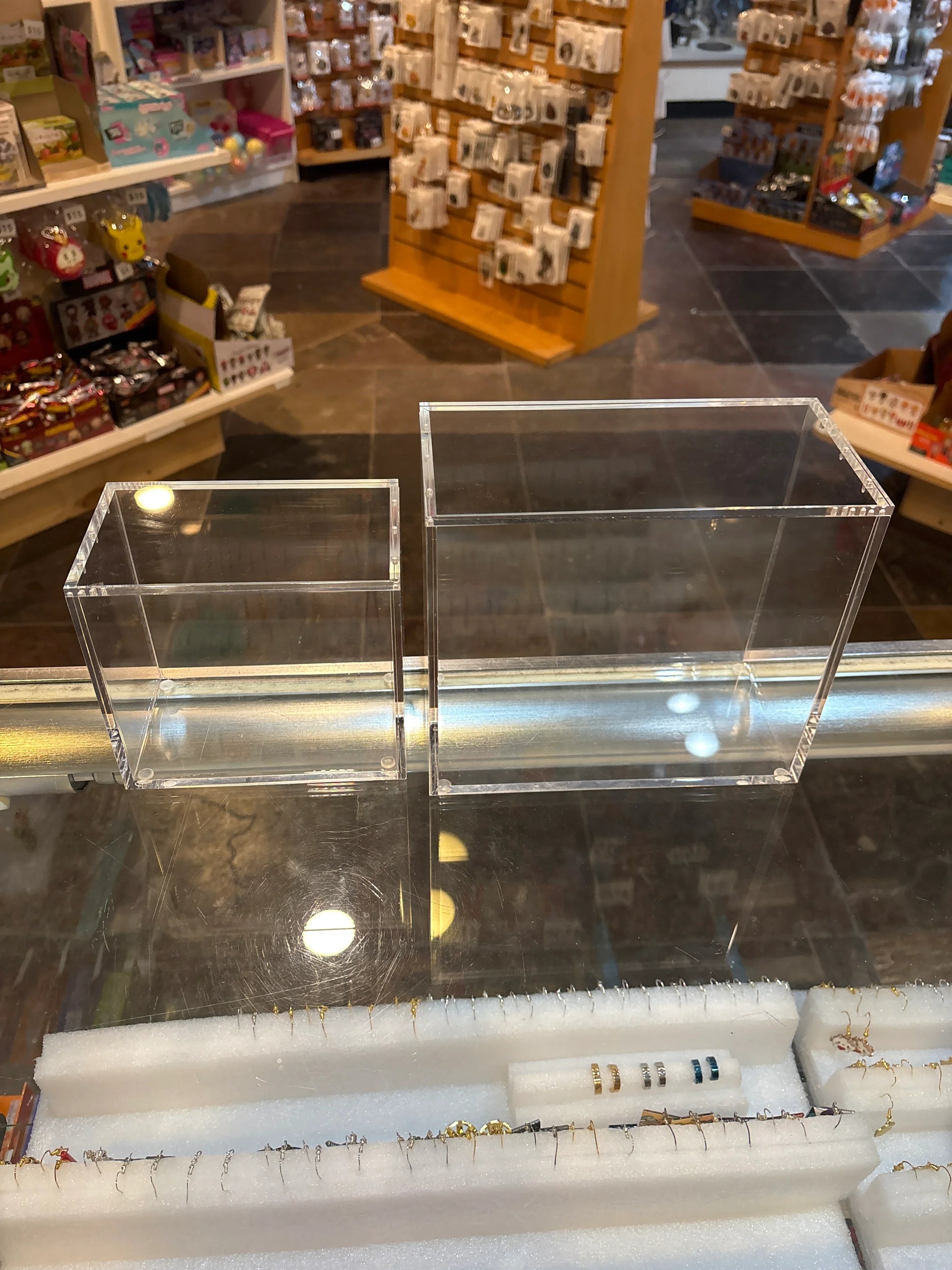 Card Display | Clear Acrylic Case (see variants) Card Display Anime Island