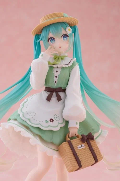 Figure | Hatsune Miku | Fashion Country ver. | Taito Figure Taito