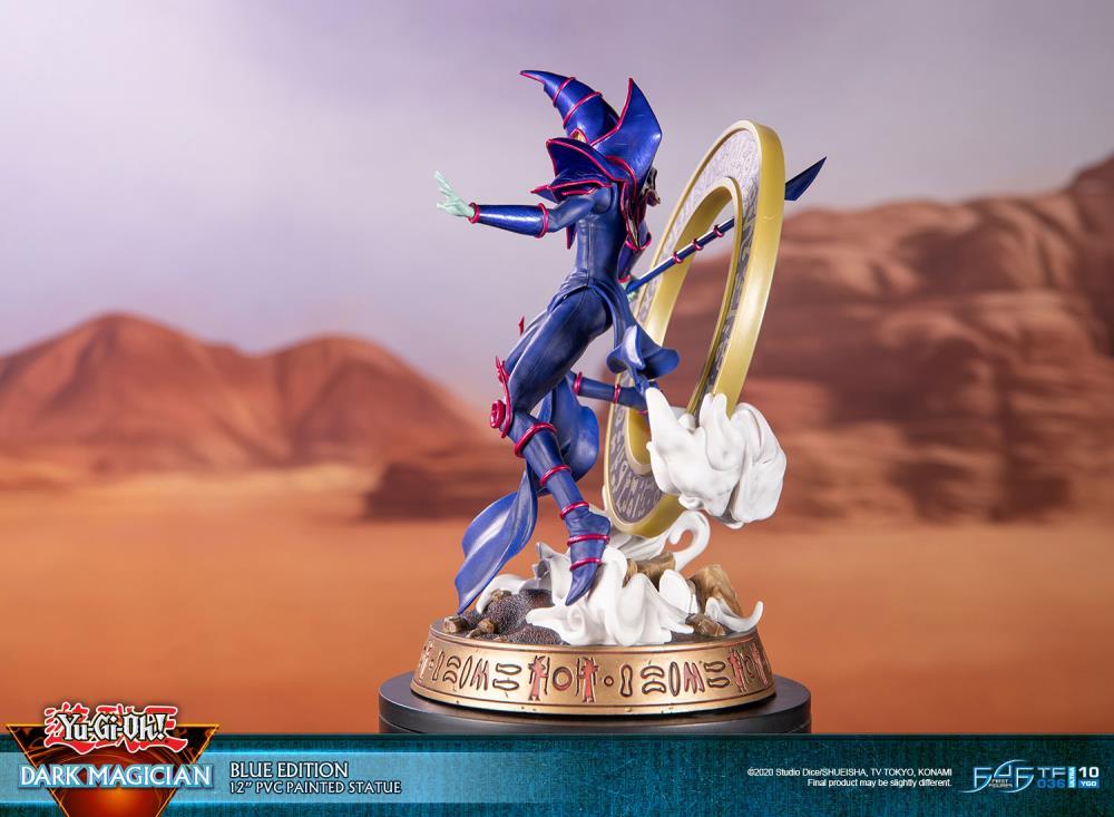 Figure | Yu-Gi-Oh! | Dark Magician | Dark Horse Comics Figure Dark Horse Comics