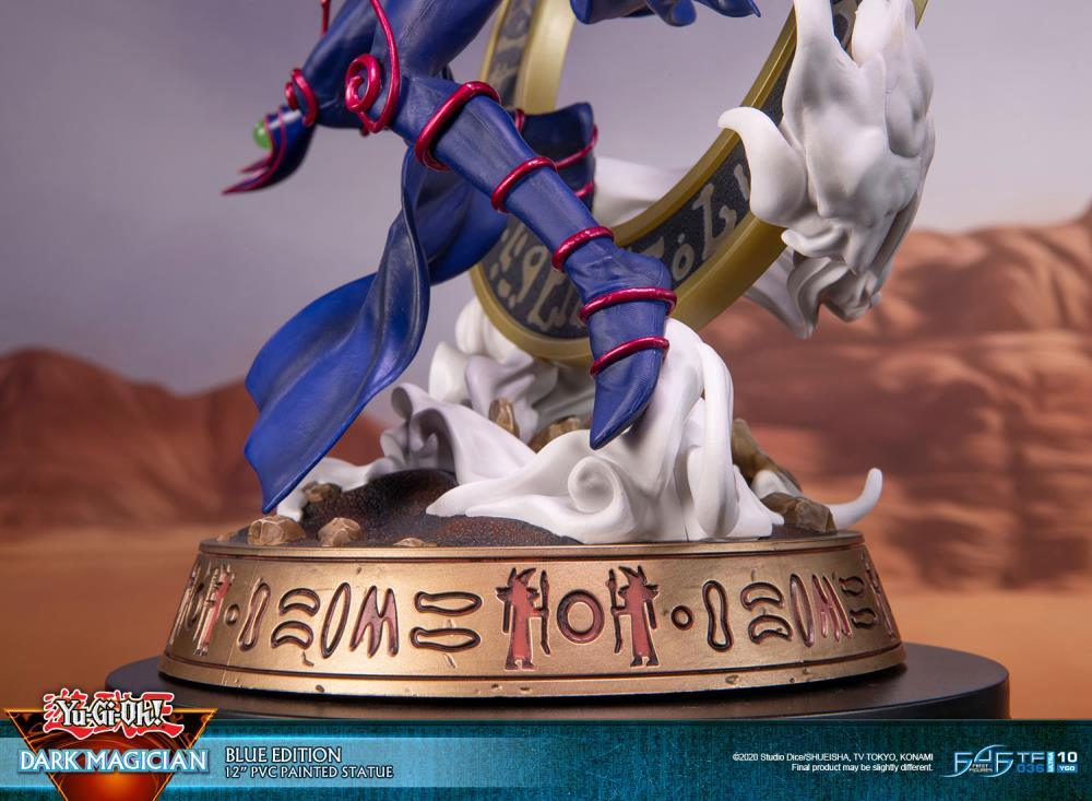 Figure | Yu-Gi-Oh! | Dark Magician | Dark Horse Comics Figure Dark Horse Comics
