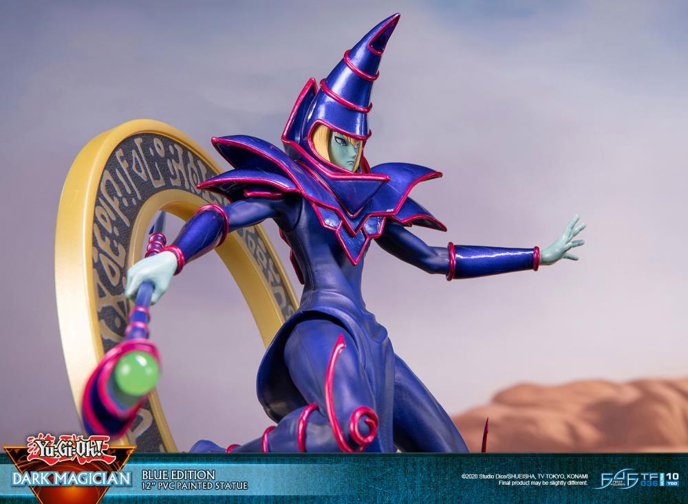 Figure | Yu-Gi-Oh! | Dark Magician | Dark Horse Comics Figure Dark Horse Comics