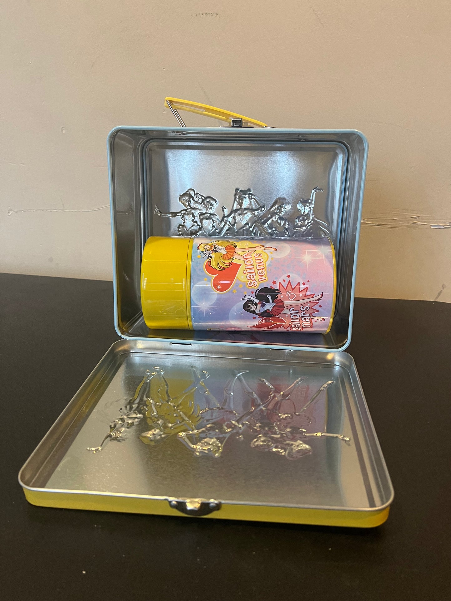 Lunchbox | Sailor Moon | 5 Original Sailor Scouts | Surreal Entertainment Tin Titans Kitchenware Diamond