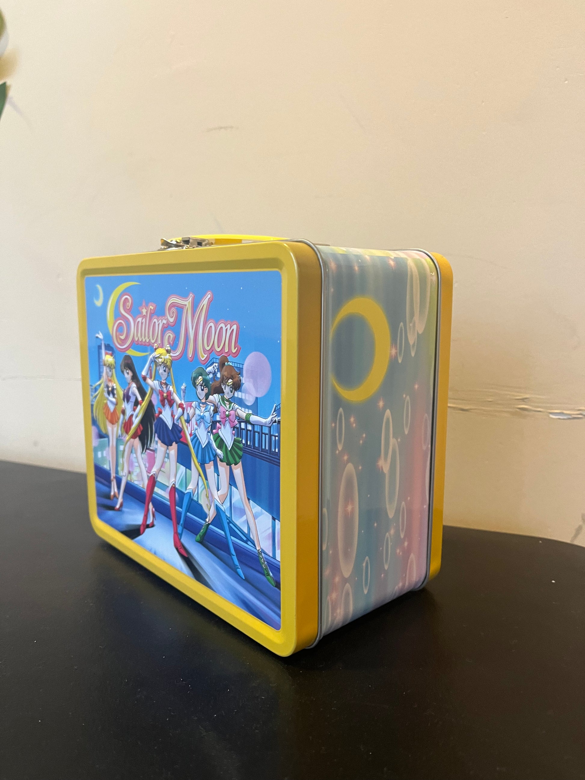 Lunchbox | Sailor Moon | 5 Original Sailor Scouts | Surreal Entertainment Tin Titans Kitchenware Diamond