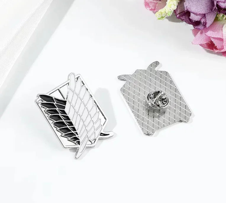 Pin | Attack on Titan (see variants) Pins Anime Island CA