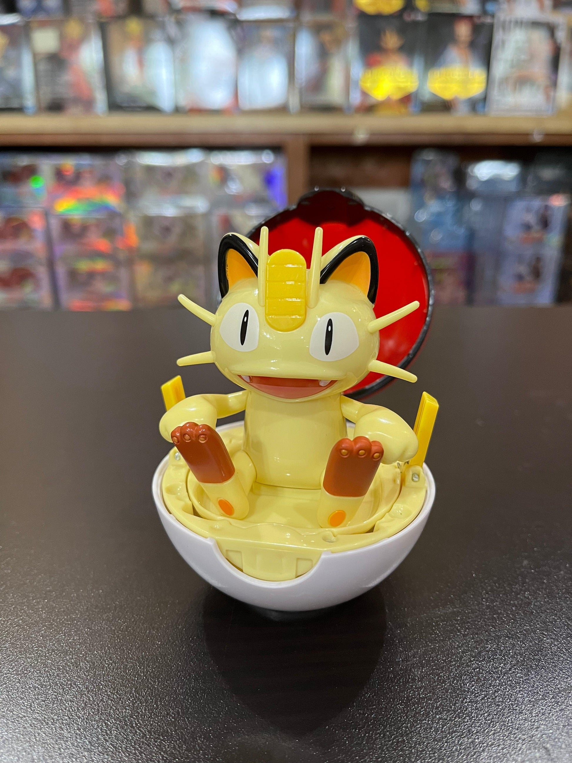 Pokémon | Poké Ball | Pop-Up Figure | Meowth Pokeball Anime Island CA